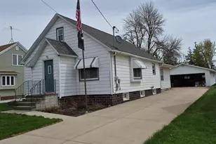 245 N Broadway, Alden, MN 56009 - Photo 1