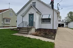 245 N Broadway, Alden, MN 56009 - Photo 2