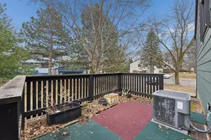6890 Grenwich Ln N, Oakdale, MN 55128 - Photo 30