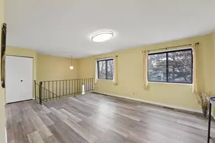 6890 Grenwich Ln N, Oakdale, MN 55128 - Photo 4