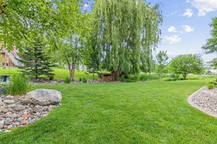 1821 Foothill Trail, Shakopee, MN 55379 - Photo 50