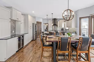 1821 Foothill Trail, Shakopee, MN 55379 - Photo 8