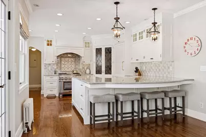 2116 W Lake Of The Isles Parkway, Minneapolis, MN 55405 - Photo 24