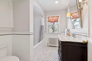 2116 W Lake of the Isles Pkwy, Minneapolis, MN 55405 - Photo 38