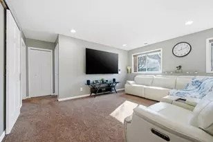 236 Ardennes Ave E, Shakopee, MN 55379 - Photo 26