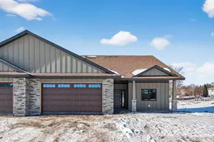 1065 Legend Ln, River Falls, WI 54022 - Photo 2