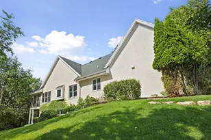 1360 Skyline Dr, Golden Valley, MN 55422 - Photo 50