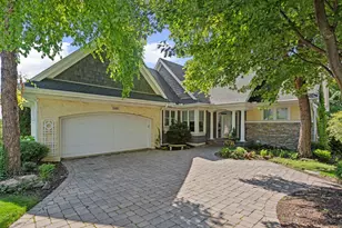 1360 Skyline Dr, Golden Valley, MN 55422 - Photo 56