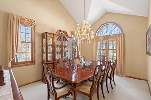 11990 Creek Ridge Ln, Chaska, MN 55318 - Photo 8