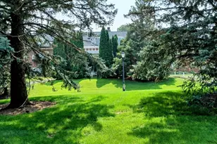 8621 Basswood Rd, Eden Prairie, MN 55344 - Photo 4