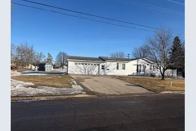 800 Montana, Benson, MN 56215 - Photo 2