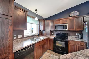 122 Dogwood St NE, Lonsdale, MN 55046 - Photo 4