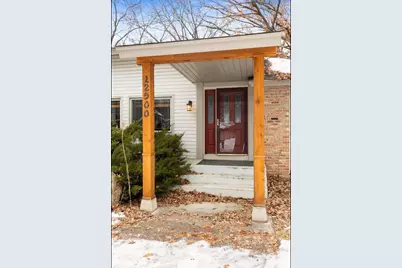 12500 69th Avenue N, Maple Grove, MN 55369 - Photo 4