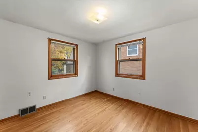 1045 Euclid Street, Saint Paul, MN 55106 - Photo 32