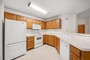 25555 Park Ln, Shorewood, MN 55331 - Photo 12