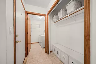 25555 Park Ln, Shorewood, MN 55331 - Photo 24