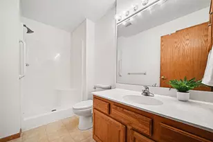 25555 Park Ln, Shorewood, MN 55331 - Photo 26