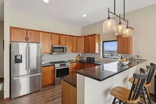 270 4th St E, Saint Paul, MN 55101 - Photo 12