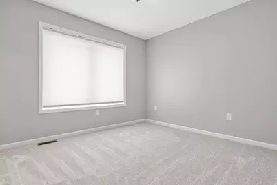 18072 Hyde Park Avenue, Lakeville, MN 55044 - Photo 16