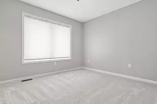 18072 Hyde Park Ave, Lakeville, MN 55044 - Photo 16