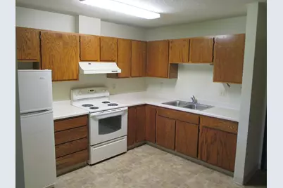 1003 Scotts Avenue #104, Morris, MN 56267 - Photo 2