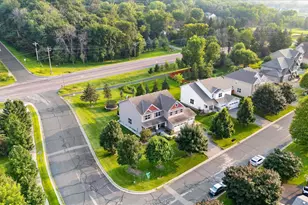 8490 Moraine Cir, Shakopee, MN 55379 - Photo 10