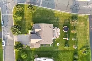 8490 Moraine Cir, Shakopee, MN 55379 - Photo 4