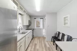 1316 Margaretha Ave, Albert Lea, MN 56007 - Photo 2