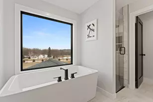 2643 Timber Oaks Rd SW, Rochester, MN 55902 - Photo 20