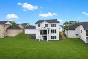 2643 Timber Oaks Rd SW, Rochester, MN 55902 - Photo 12