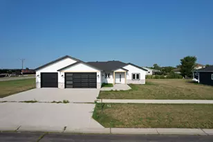 105 16th St N, Breckenridge, MN 56520 - Photo 2