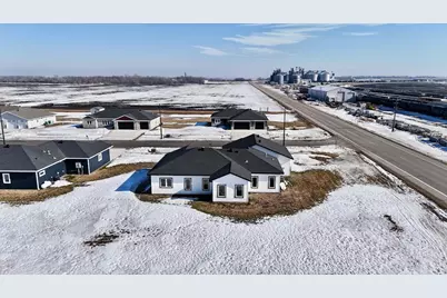 105 16th Street N, Breckenridge, MN 56520 - Photo 2