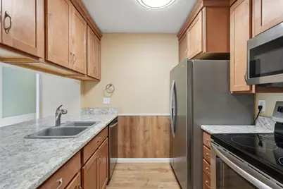 7600 157th Street W #106, Apple Valley, MN 55124 - Photo 10