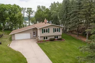 20619 Hillcrest Rd, Fergus Falls, MN 56537 - Photo 2