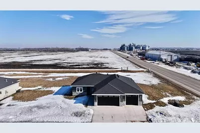 102 16th Street N, Breckenridge, MN 56520 - Photo 1