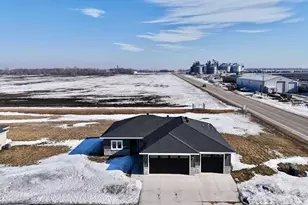 102 16th St N, Breckenridge, MN 56520 - Photo 1