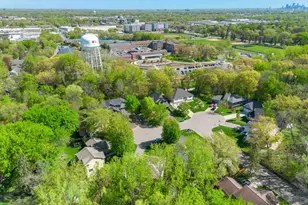 300 Dearborn Ct, Edina, MN 55343 - Photo 54