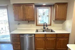 204 NW 2nd St, Adams, MN 55909 - Photo 4