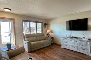 204 NW 2nd St, Adams, MN 55909 - Photo 8