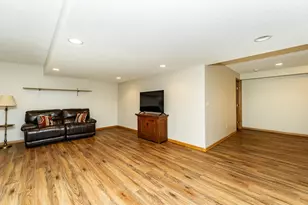 1075 23rd Ave SW, Rochester, MN 55902 - Photo 30