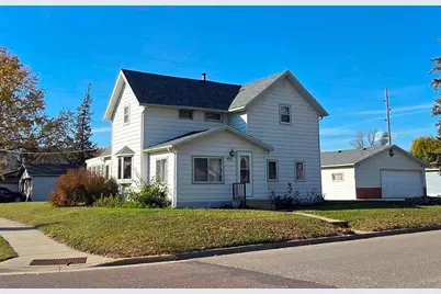 421 S Murphy Street, Lake Crystal, MN 56055 - Photo 1