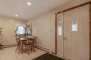 421 S Murphy St, Lake Crystal, MN 56055 - Photo 2