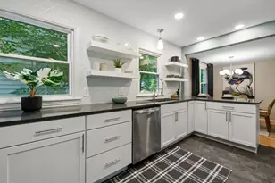 3424 Abbott Ave N, Robbinsdale, MN 55422 - Photo 4