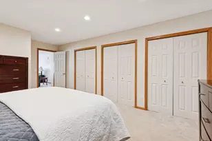 5780 Prairie Ridge Dr, Shoreview, MN 55126 - Photo 36