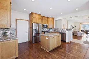 5780 Prairie Ridge Dr, Shoreview, MN 55126 - Photo 6