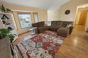 815 Cologne Ln, Waverly, MN 55390 - Photo 4