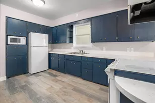 320 3rd St NE, Avon, MN 56310 - Photo 4