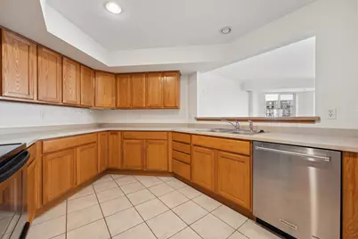 6600 Lyndale Avenue S #402, Richfield, MN 55423 - Photo 8