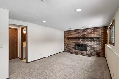 8033 Ewing Avenue N, Brooklyn Park, MN 55443 - Photo 10