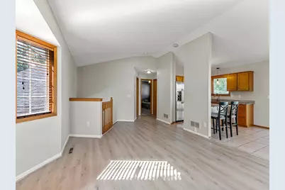 305 14th Avenue NE, Buffalo, MN 55313 - Photo 4